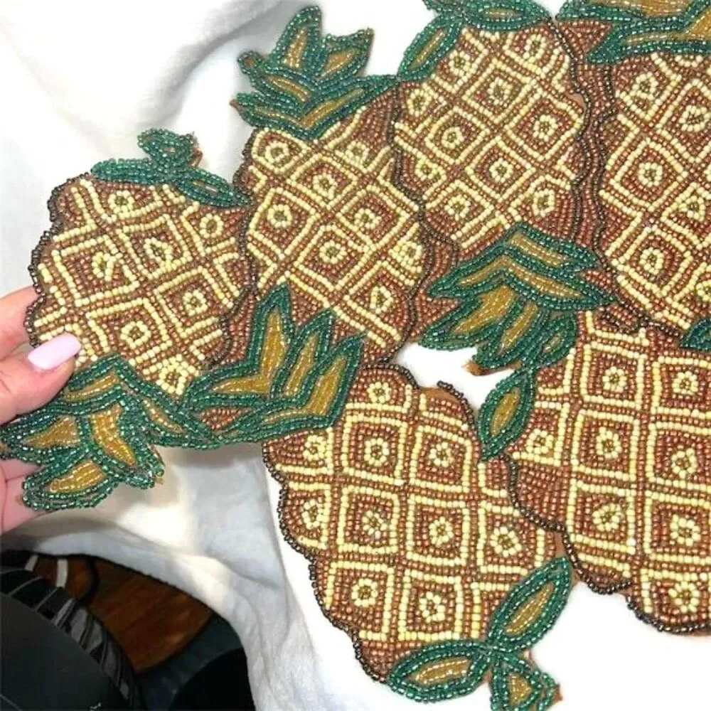 Pier 1 Beaded Pineapple Table Runner